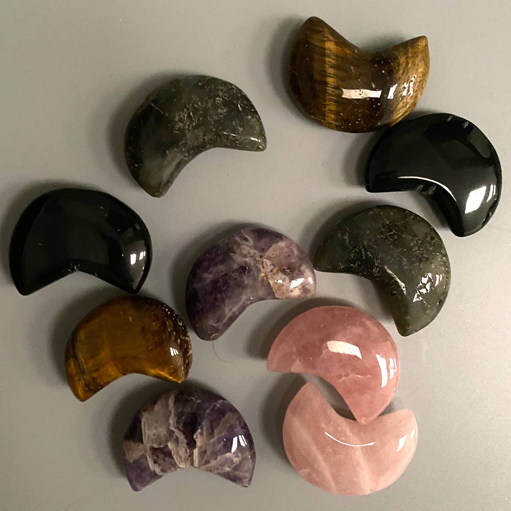 VIE – wholesale Spiritual stone/crystal – Crescent Moon Crystal, 3x2cm12