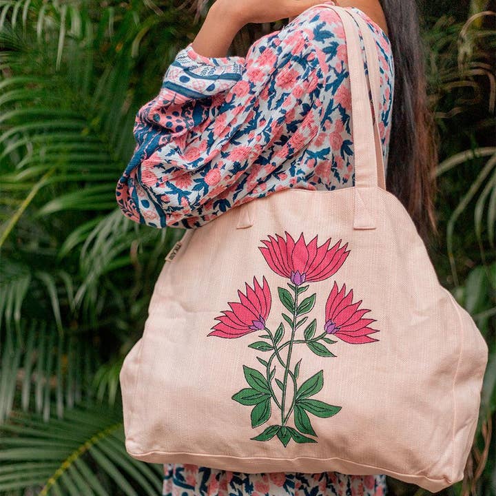 Juhi Beach Tote Bag for wholesale by Tikauo