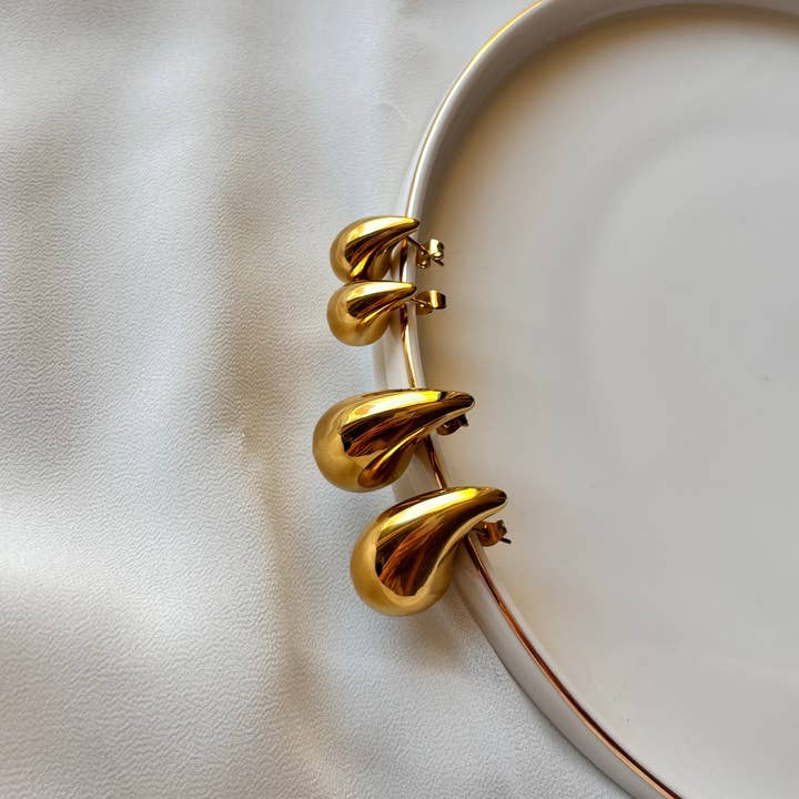 Duestelle Italia - Wholesale Hoop Earrings - Goccia Bold Gold Earrings