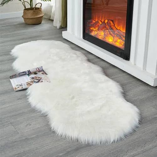 Tapis blanc en fausse fourrure de mouton pour la vente par STP
