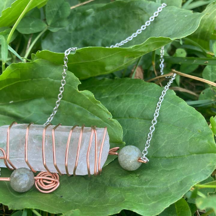 Clear Quartz Labradorite Pendulum for wholesale by Kamicr8tions