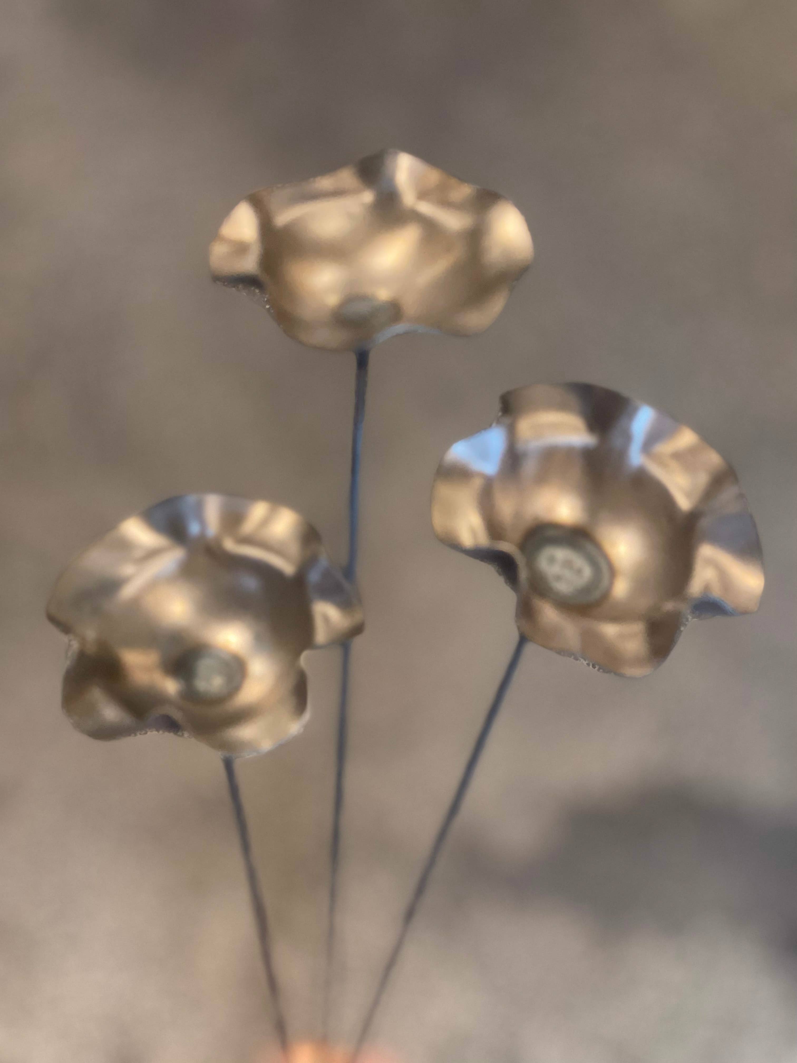 608 The Factory - Wholesale Garden/Lawn Stake - Metal Ribbon Pollinator Cup Flower Set of 24 Flowers 3