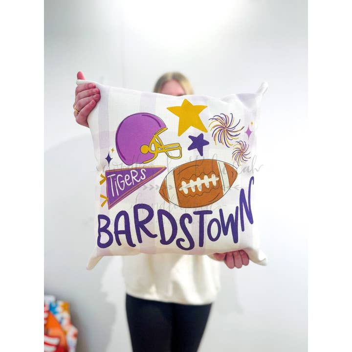 Cojín de orgullo personalizado de fútbol americano de instituto para venta al por mayor de Doodles By Rebekah