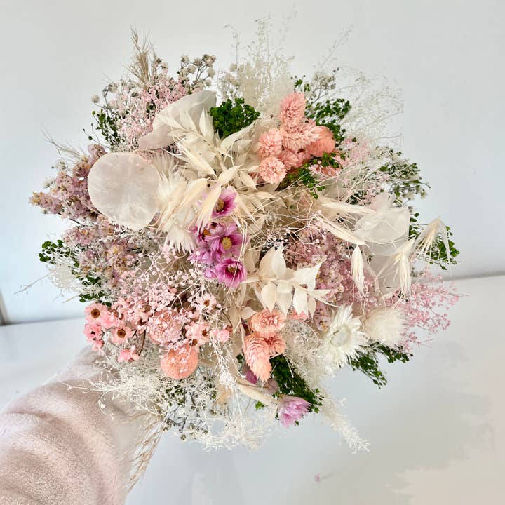 Chaton Et Monsieur Ours - Wholesale Dried/Pressed Flowers - PASTEL DRIED FLOWER BOUQUET6