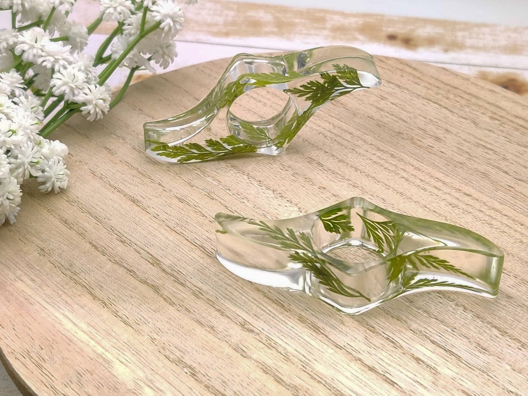 Botanically Bookish - Wholesale Boekenhouder/standaard - Paginahouder voor boeken van botanische hars van geperste planten4