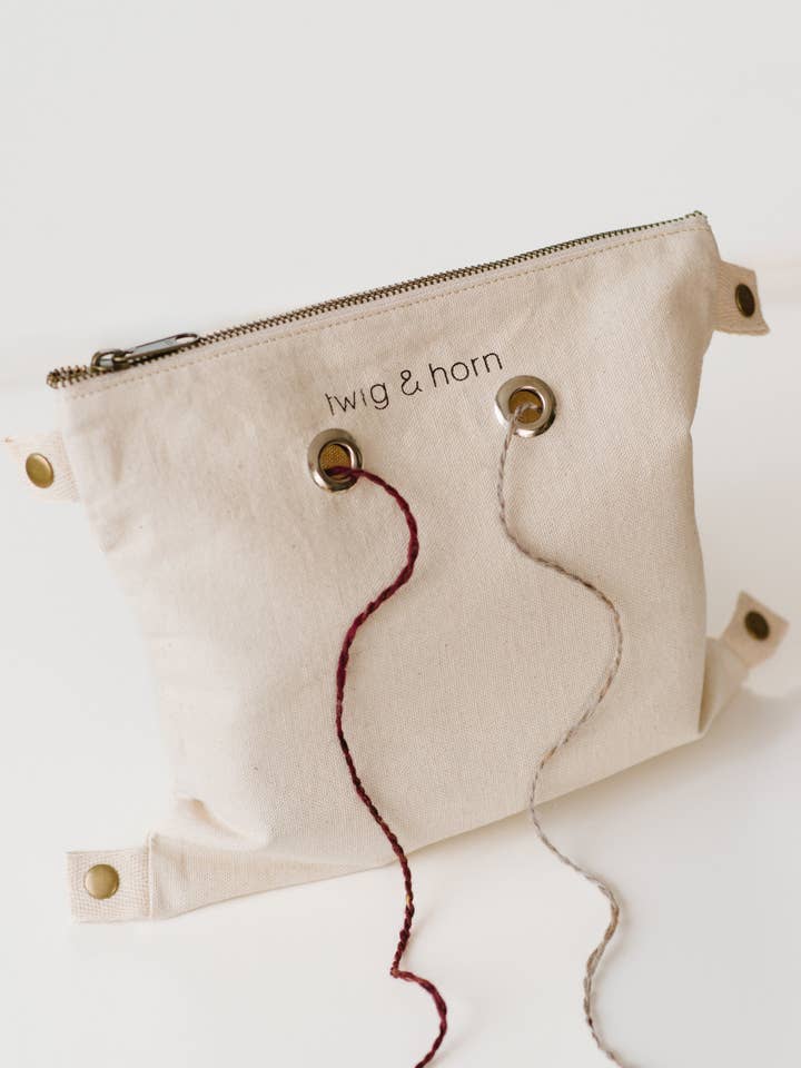 snap project bag for wholesale by Quince & Co.