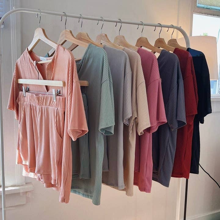 Women's Ribbed Knit Pajama Sets Short Sleeve Top and Shorts 2 Pieces Loungewear Sweatsuit Outfits with Pockets for wholesale by JNSfabric