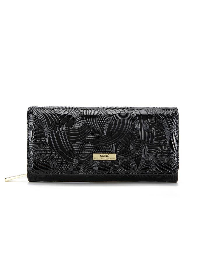 CARTERA GRANDE DE CUERO CHAROL AMIRA CON RFID - WSF4501-BLK - NUEVO EN para venta al por mayor de Serenade Beverly Hills Collection