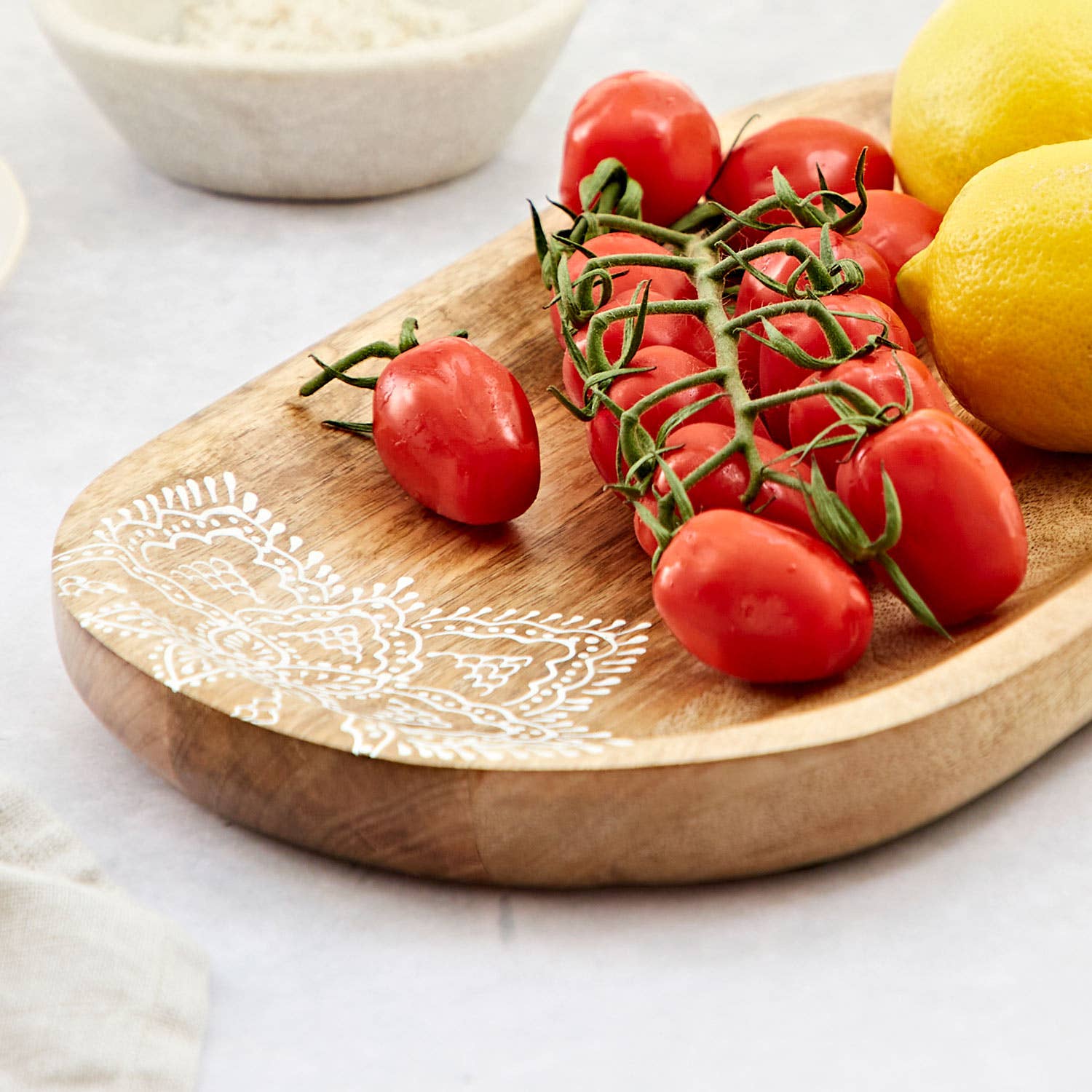 The Paper High Gift Company Limited - Wholesale Decorative Tray - Floral Mango Wood Decorative Tray1