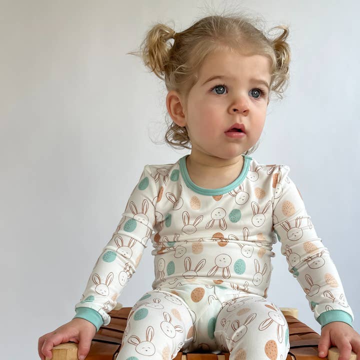 Pijama de 2 piezas para niños pequeños y niños de TENCEL Modal suave, Huevos de Pascua para venta al por mayor de tiny knot co.