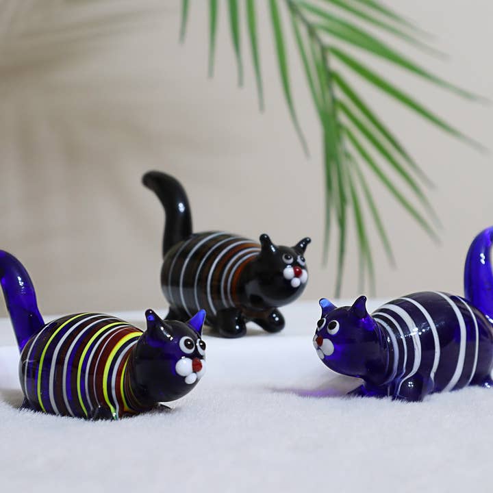 Adamodart - Wholesale Decorative Figurine - Glass Fat Cat sculpture, murano cat figurines, miniature cat