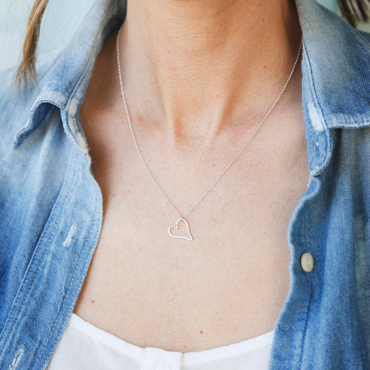 Freshie & Zero - Wholesale Pendant/Charm Necklace - Small Modern Heart Necklace - gold filled or sterling silver5