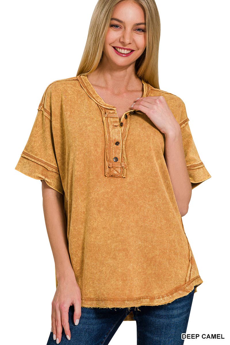 42POPS - Vente Haut en maille – femme - Haut à fermeture boutonnée avec bord brut lavé et détails17