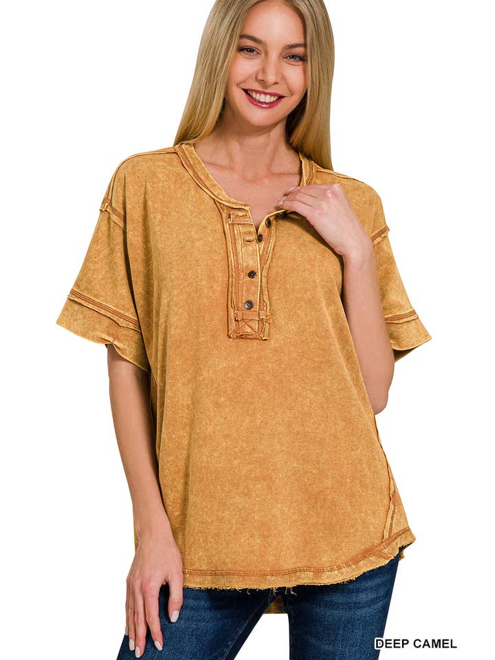 42POPS - Vente Haut en maille – femme - Haut à fermeture boutonnée avec bord brut lavé et détails17