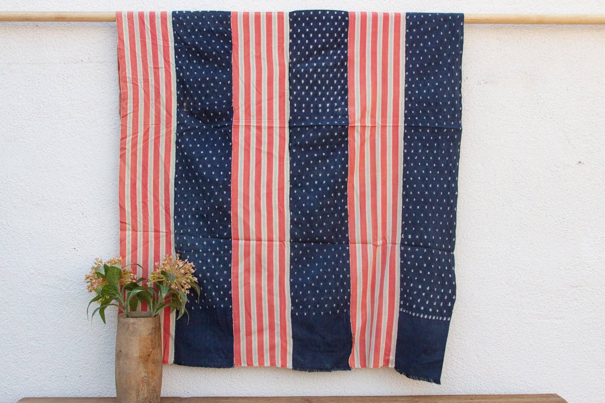 De-cor - Wholesale Tapestry/textile - Indigo & Red Striped Mud Cloth0