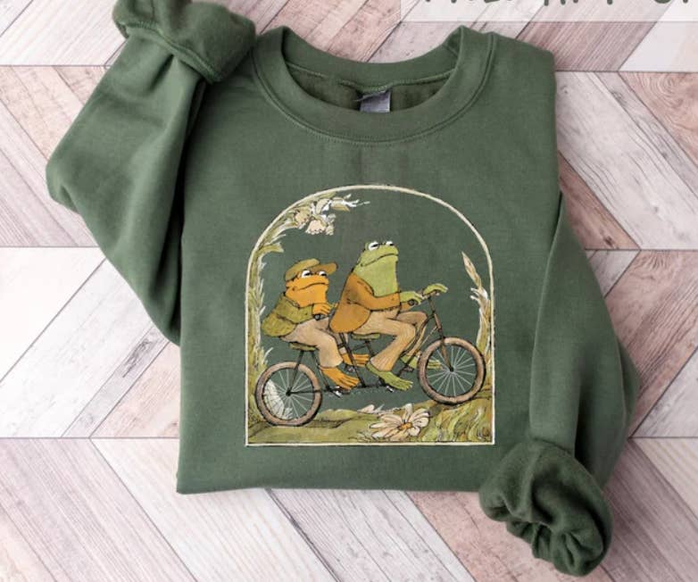 Eleven Fashion - Wholesale Graphic Sweatshirt - Women's - Frog And Toad Sweatshirt