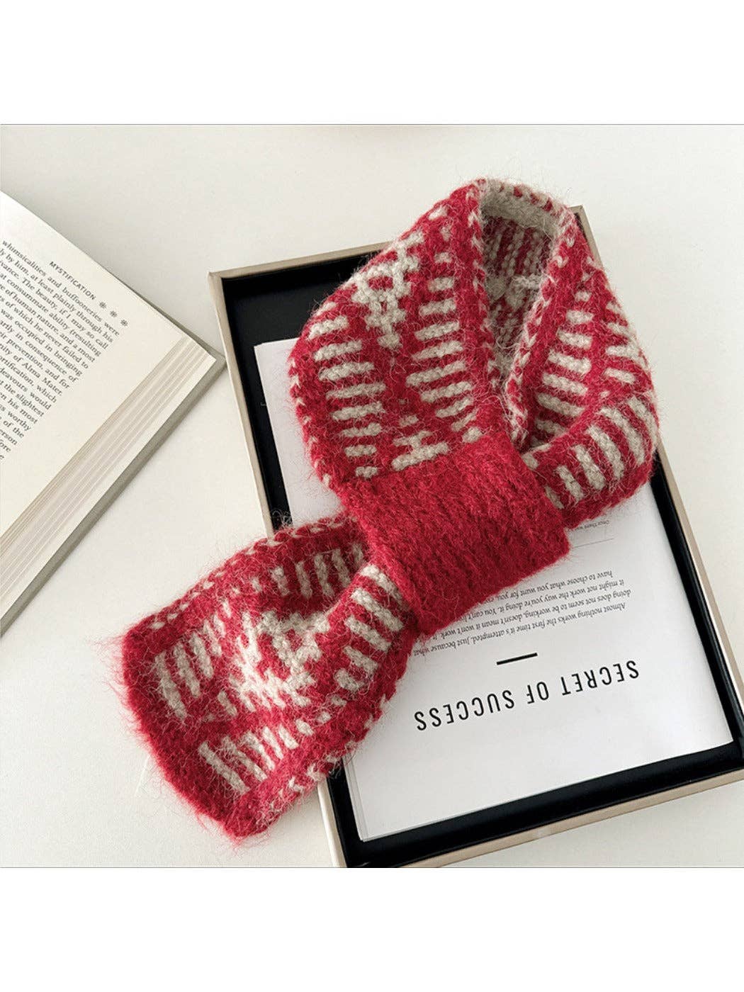 Funkyrel® Atzbranding Limited - Wholesale Scarf - Women's - Scarvii - Two-Tone Knitted Scarf with Slip-Through Design12