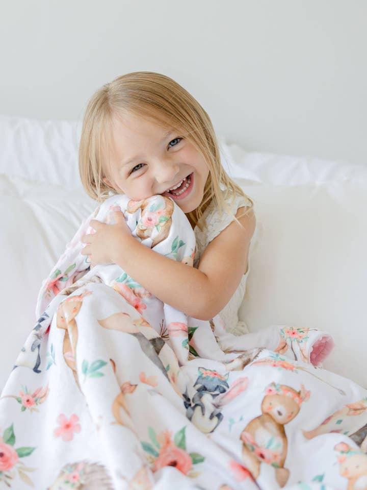 Woodland Tribe Rose pour la vente par Shake Rattle and Sew