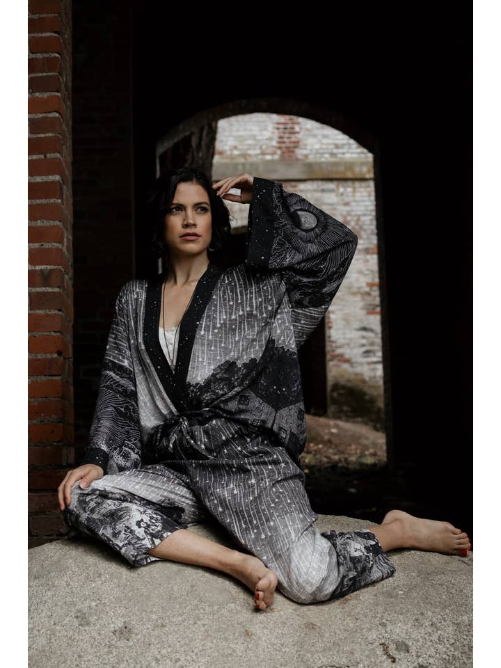 Market of Stars (USA) – Calças - Mulher por atacado – Calças Artista Curtas de Linho Stargazer com Estampa de Estrelas Cadentes10