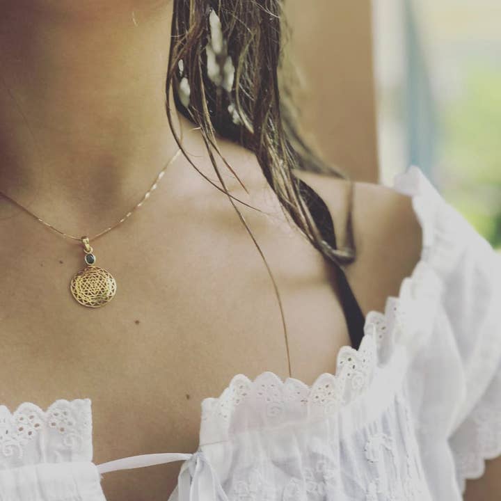 The sattva collection - Wholesale Pendant/Charm Necklace - 14 kt Gold Sri Yantra Pendant Mounted with Diamond on 18kt Gold Chain