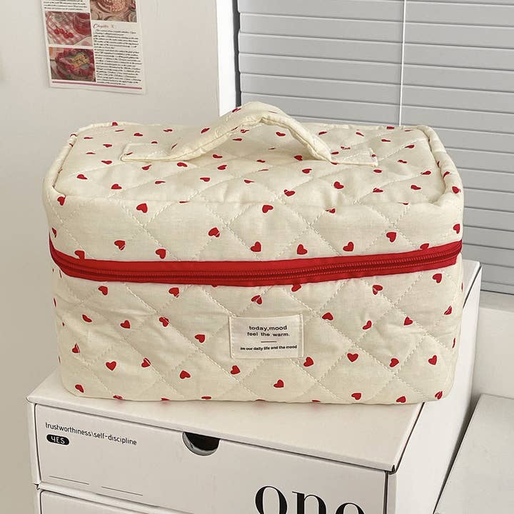Red Heart Print Large Capacity Makeup Bag DP25E861 for wholesale on Faire
