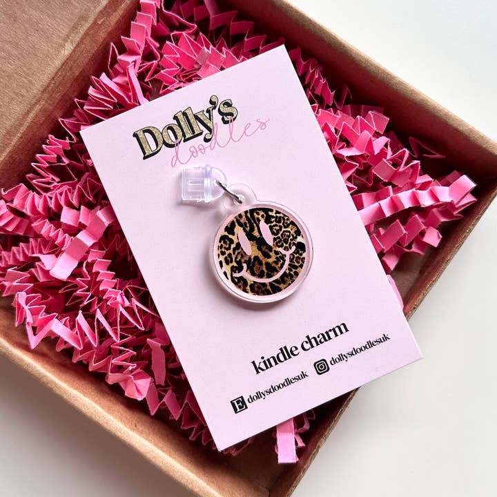 Kindle Charm - Presente de Leitura do Clube do Livro Carinha de Leopardo por atacado de Dolly’s Doodles