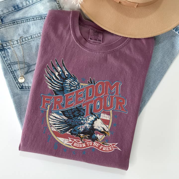 Refinery Number One LLC – wholesale T-shirts med screentryck – Dam – Freedom Tour, Amerika, 1776, flagga, stridsflygplan, T-shirt3