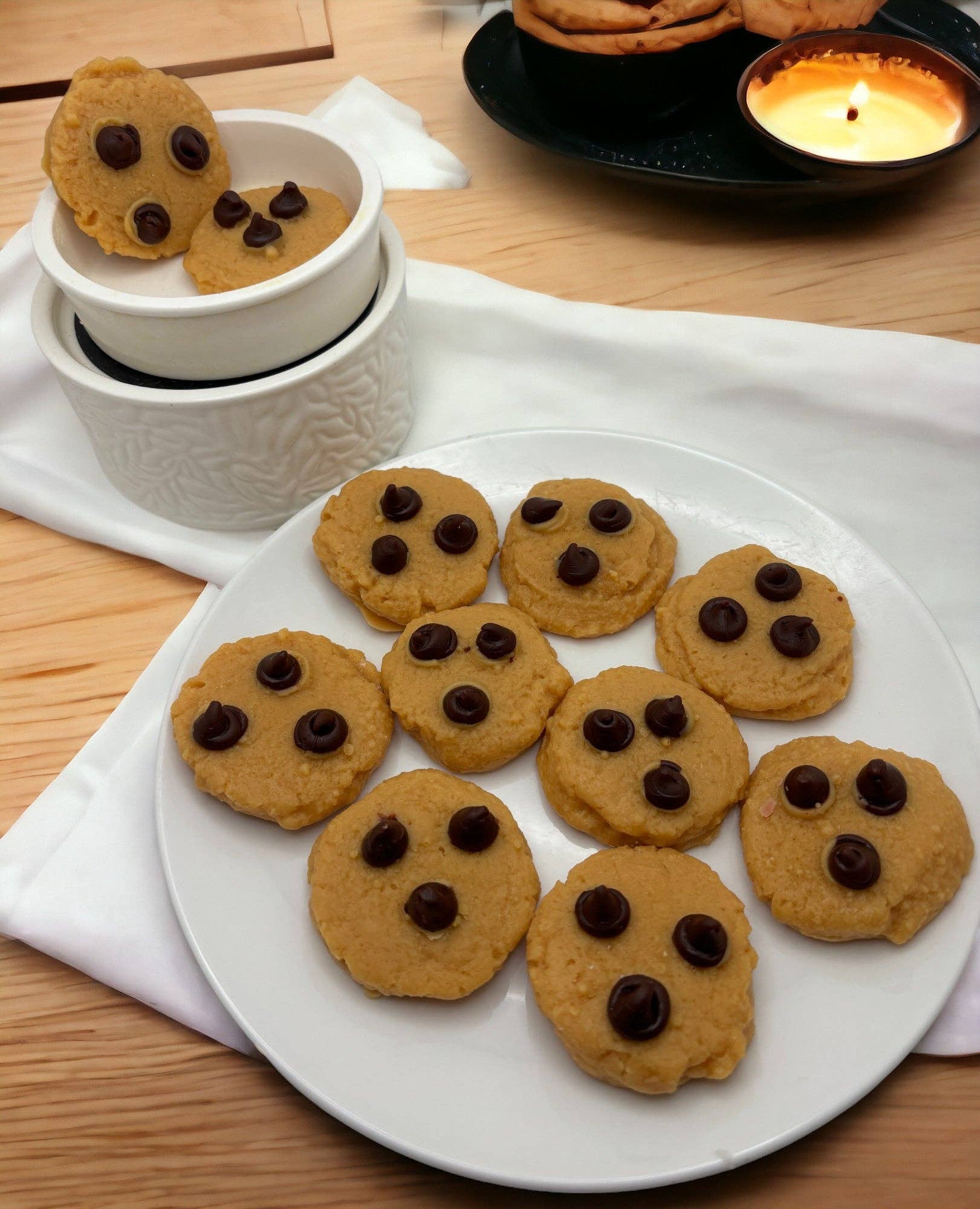 Wax and Wix Bakery® - Wholesale Wax Melt - Chocolate Chip Cookies Soy Wax Melts. 5 oz. Soy Wax Melts0
