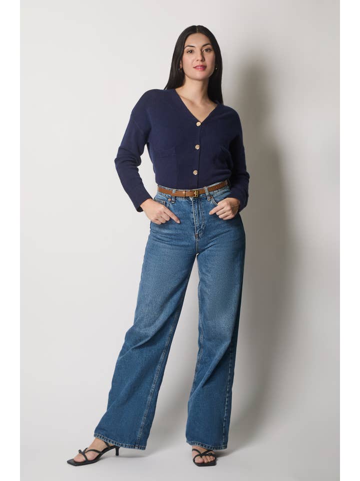 SOLO – wholesale Cardigan – Women’s – V-Neck Buttoned Cardigan with Pockets - Navy1