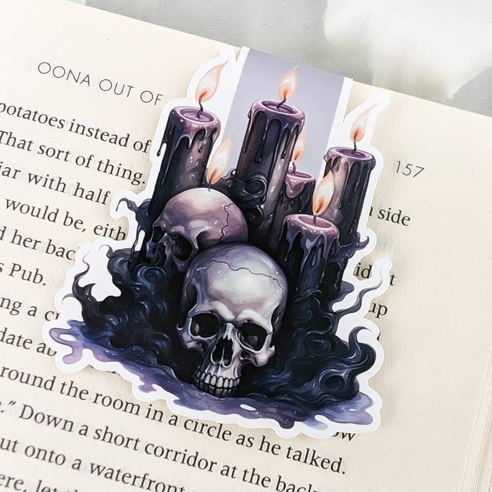 Magnetic Bookmark - Skull candles - Halloween bookmark for wholesale by Aphrodite Bookclub