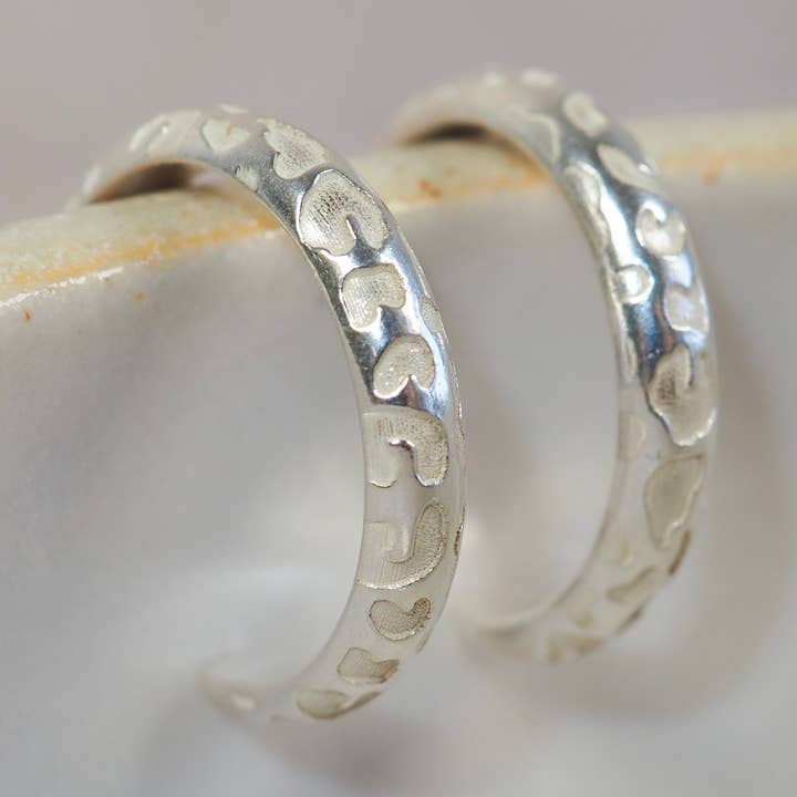 Lucy Kemp Jewellery – wholesale Hoop earrings – Sterling Silver Light Leopard Print Textured Hoops 0