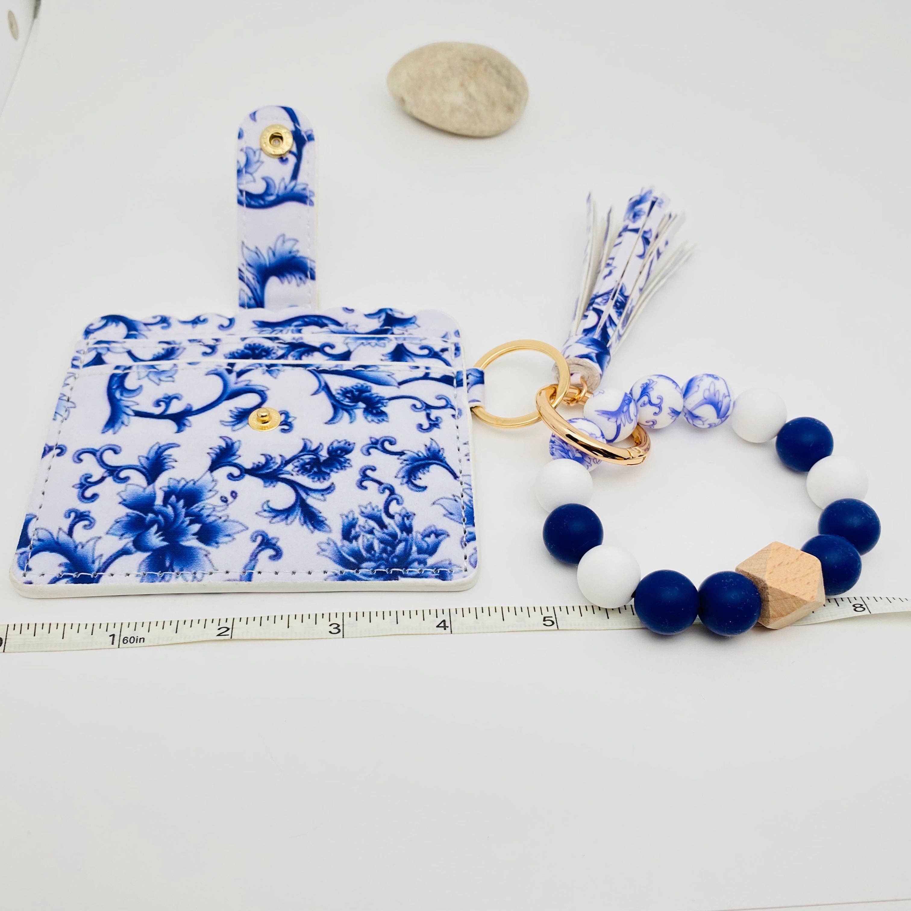 Mio Queena – Engroshandel Nøgleringarmbånd – Silikone perle armbånd tegnebog kvast nøglering8