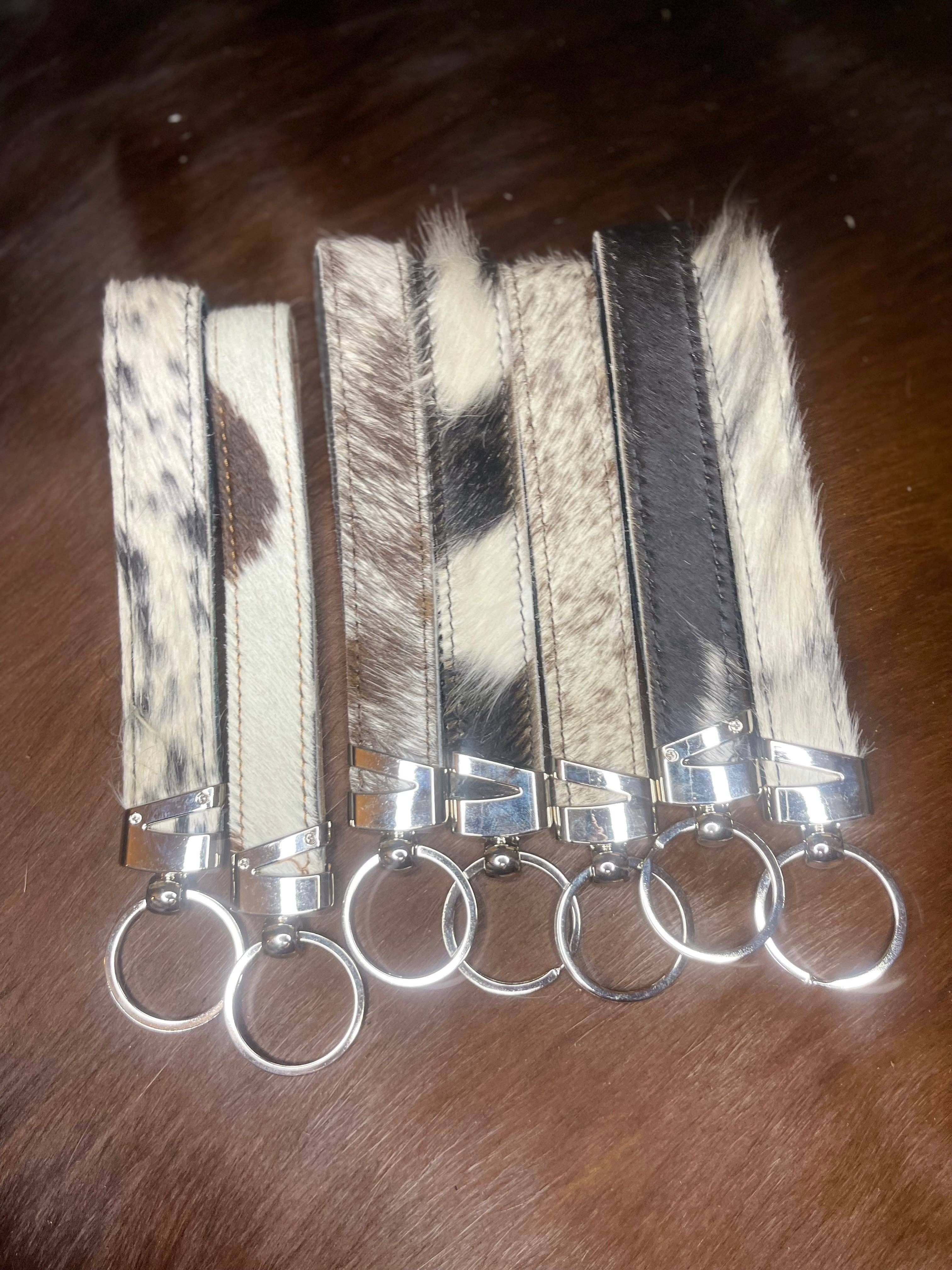 Broads Market - Wholesale Keychain - Women's - Cowhide Wristlet Keychains2
