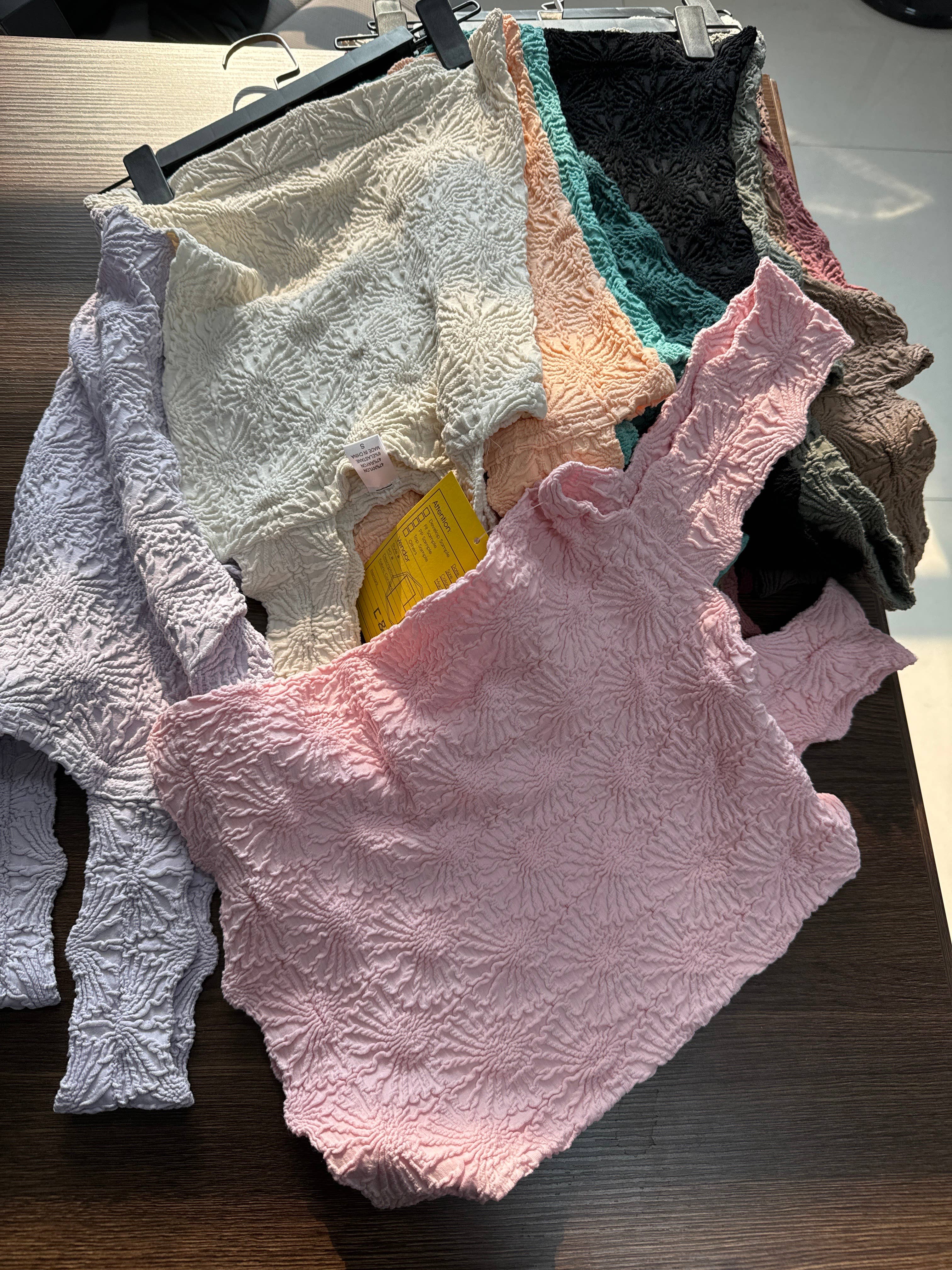 Hope & Sunshine - Wholesale Tanktop - Dames - Jacquard gebreide tanktop1