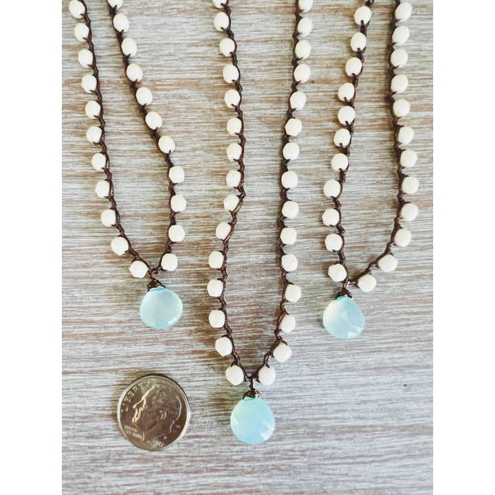 Twist Style - Vente Collier de perles - Goutte de calcédoine bleu aqua à facettes avec cristal tchèque3