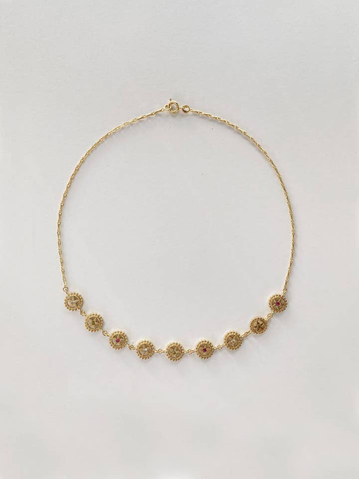 Canang 9 flowers necklace for wholesale by MAMOJA