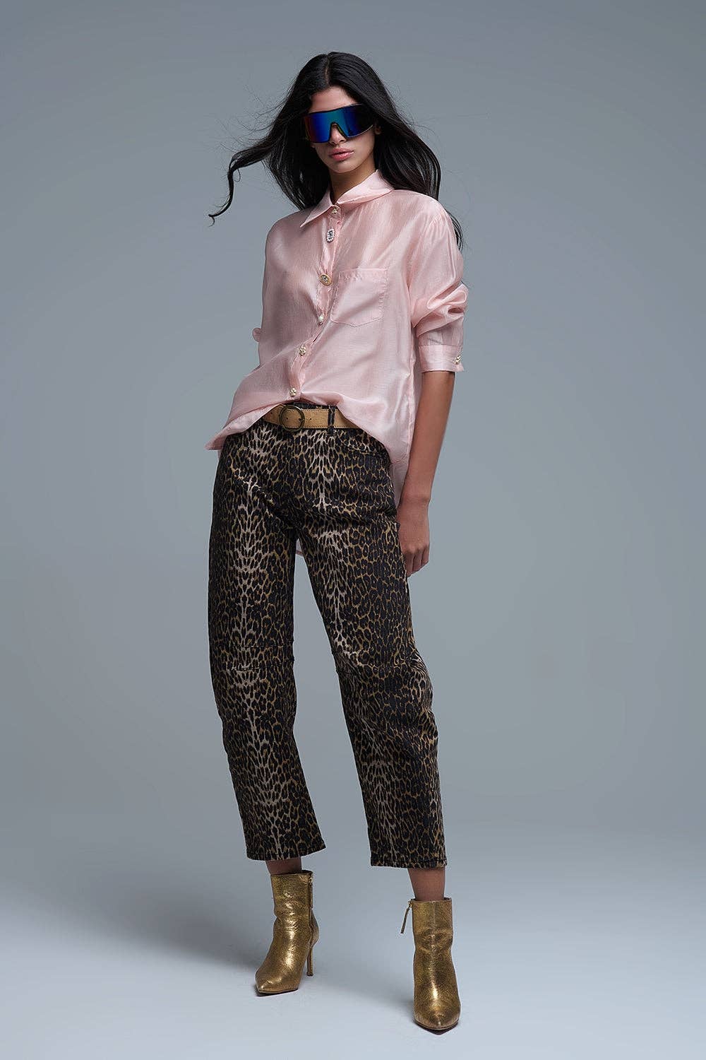 PINK Locker geschnittenes seidiges Hemd mit Knopfdetail in Pink für den Großhandel auf Faire2