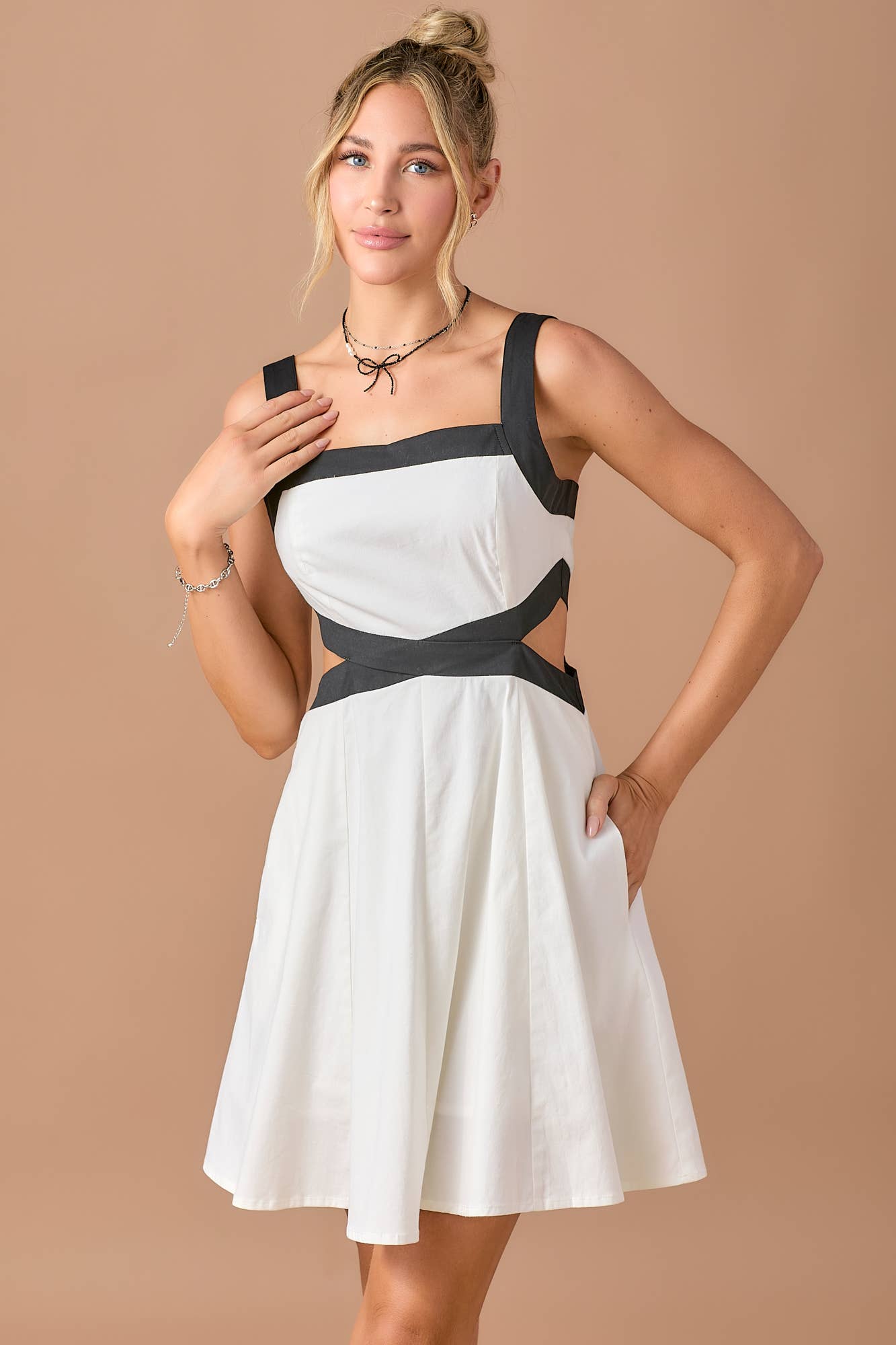 BABY PINK - Venta al por mayor Vestido - Mujer - Vestido con escote cuadrado33