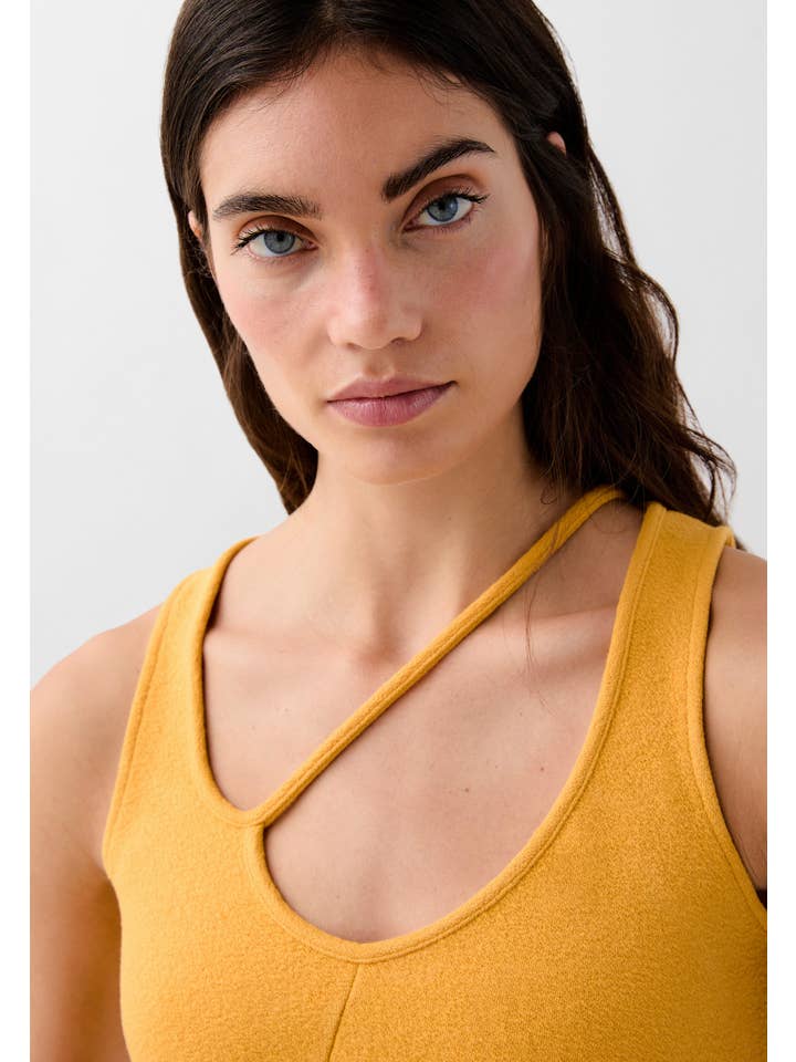 Robin - Wholesale Knit Top - Women's - Asymmetric Top with Opening3