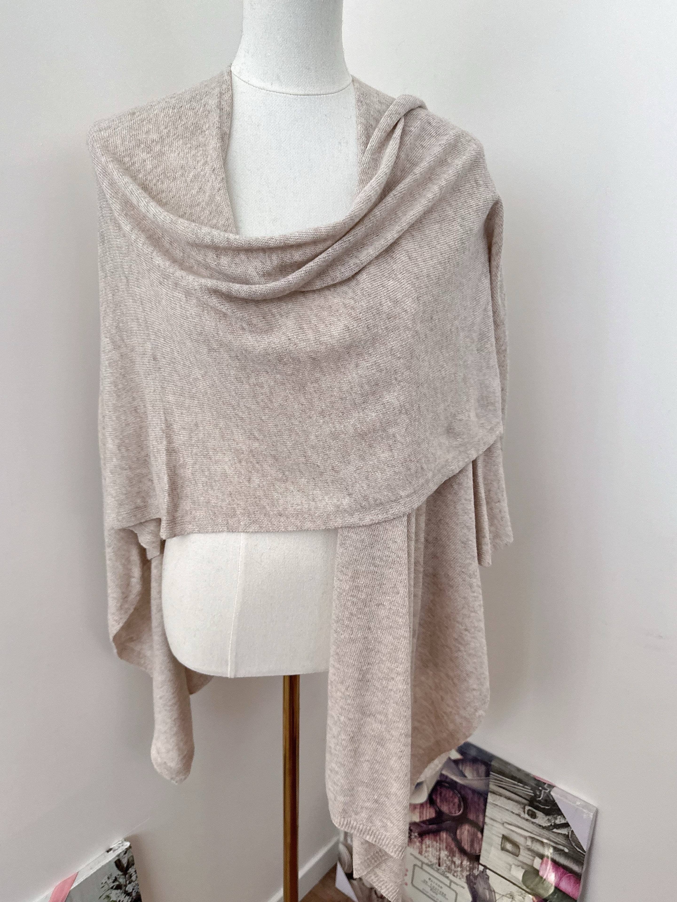 Orice - Wholesale Poncho - Women's - Knit poncho cape O/S fall/christmas - Orice24