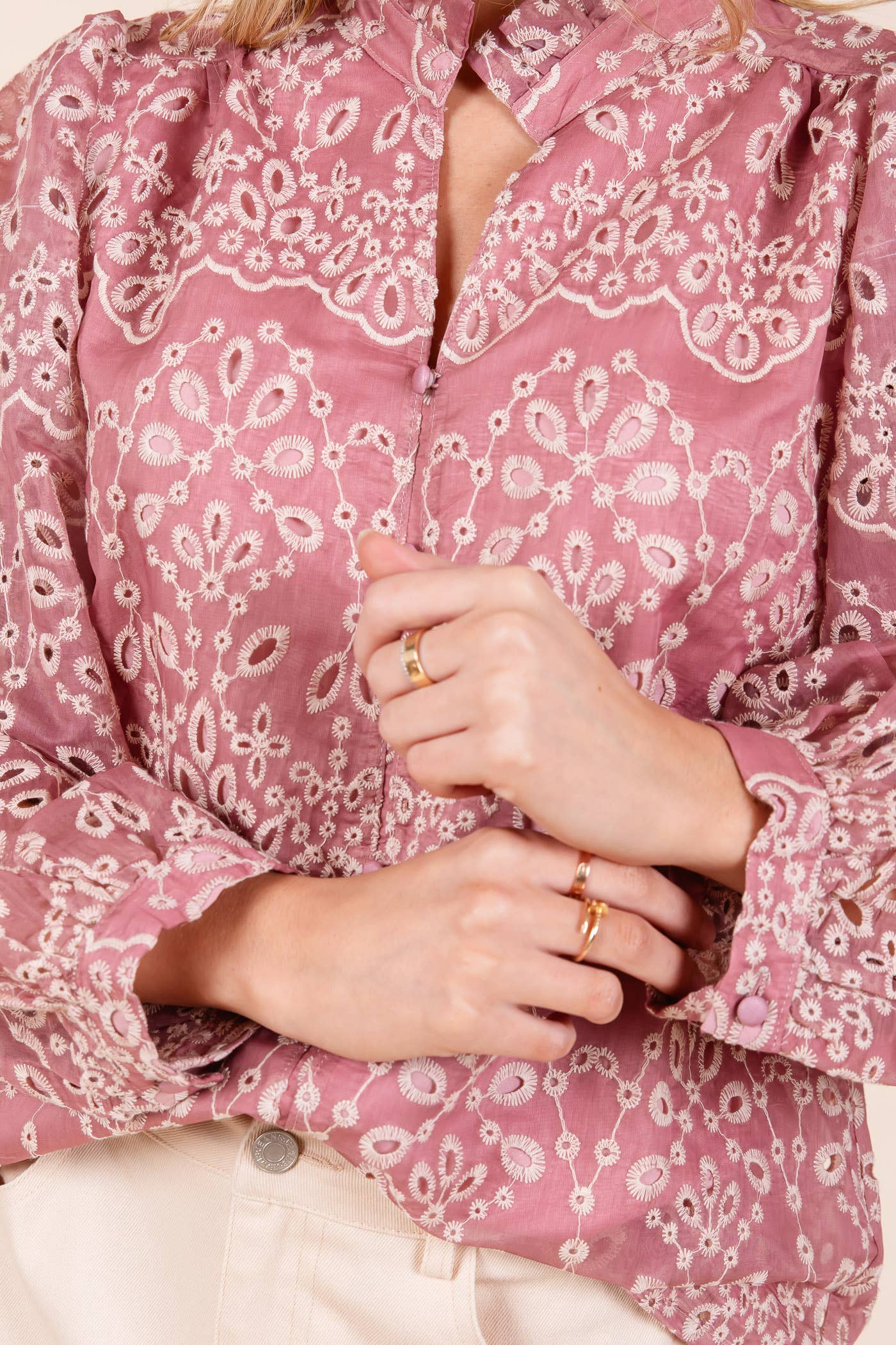 GeeGee x Lovelo - Venta al por mayor Camisa con botones - Mujer - Blusa de manga larga con ojales florales Plus, OT50860PL4