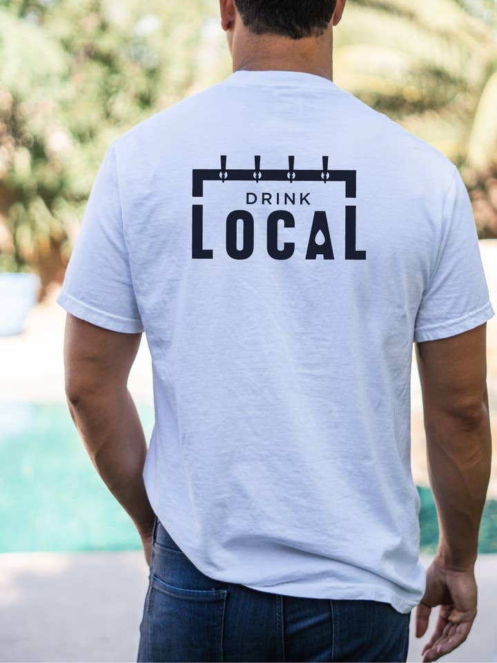 Camiseta de cerveza local | Comfort Colors para venta al por mayor de DensenDesign