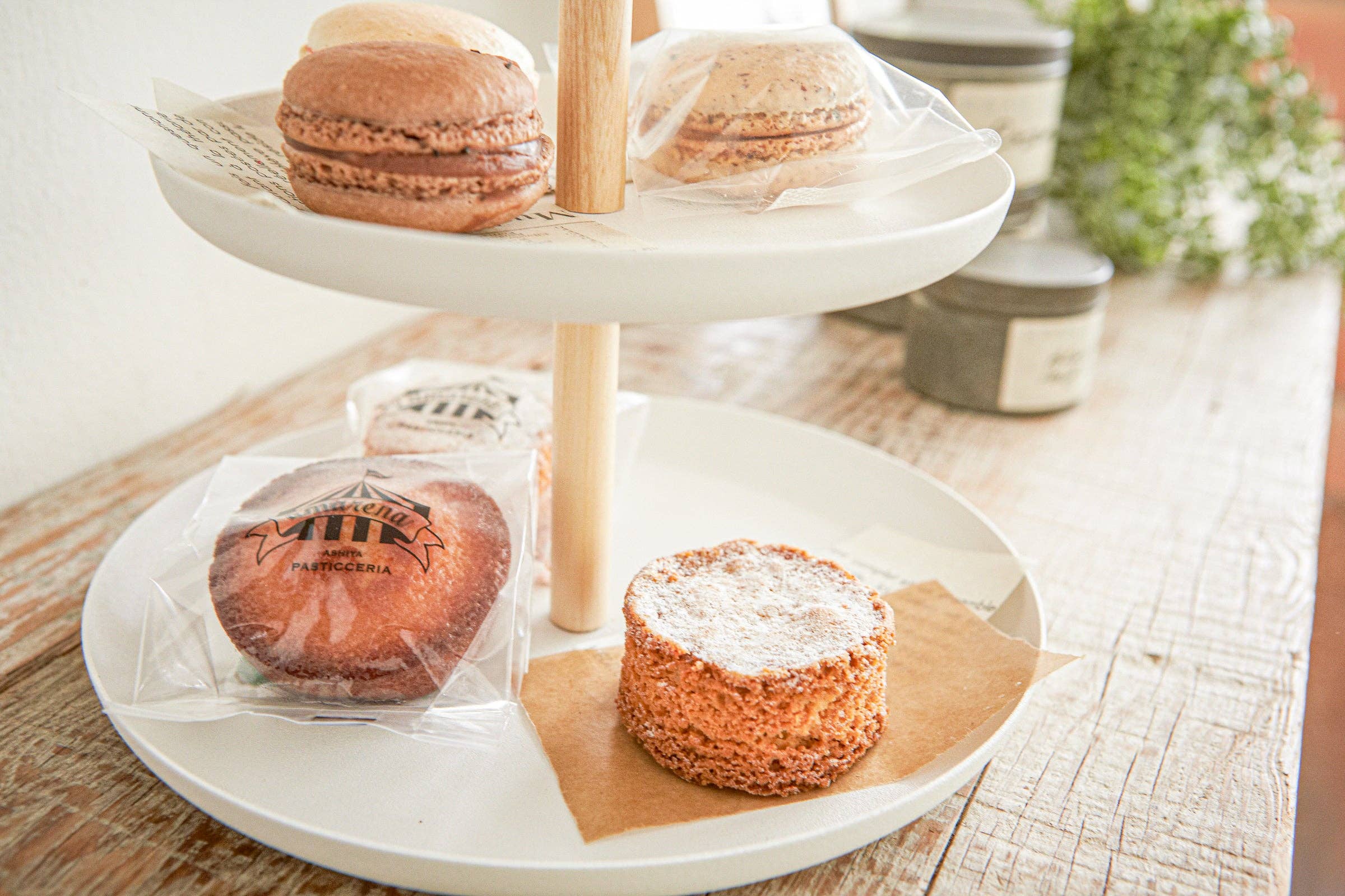 Yamazaki Home - Wholesale Serving Tray - Tosca Serving Stand - Steel + Wood5