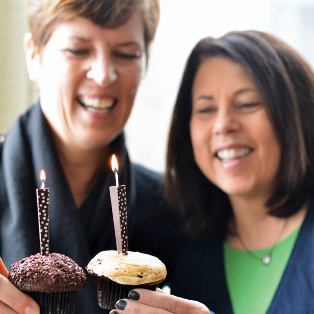 Let Them Eat Candles - Wholesale Cake Candle - LTEC Single - Circle Swirls (Milk)4