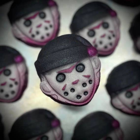 Boil & Bubble - Wholesale Bruisbal/schuim - Jason Voorhees Bath Bomb (kerstmis)0
