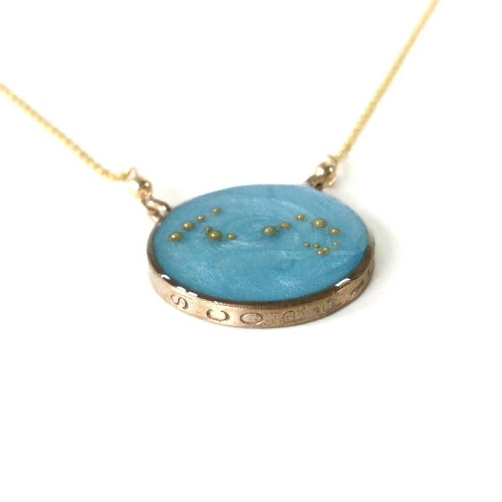 Collier Scorpio Constellation bleu ciel pour la vente par Carla De La Cruz Jewelry