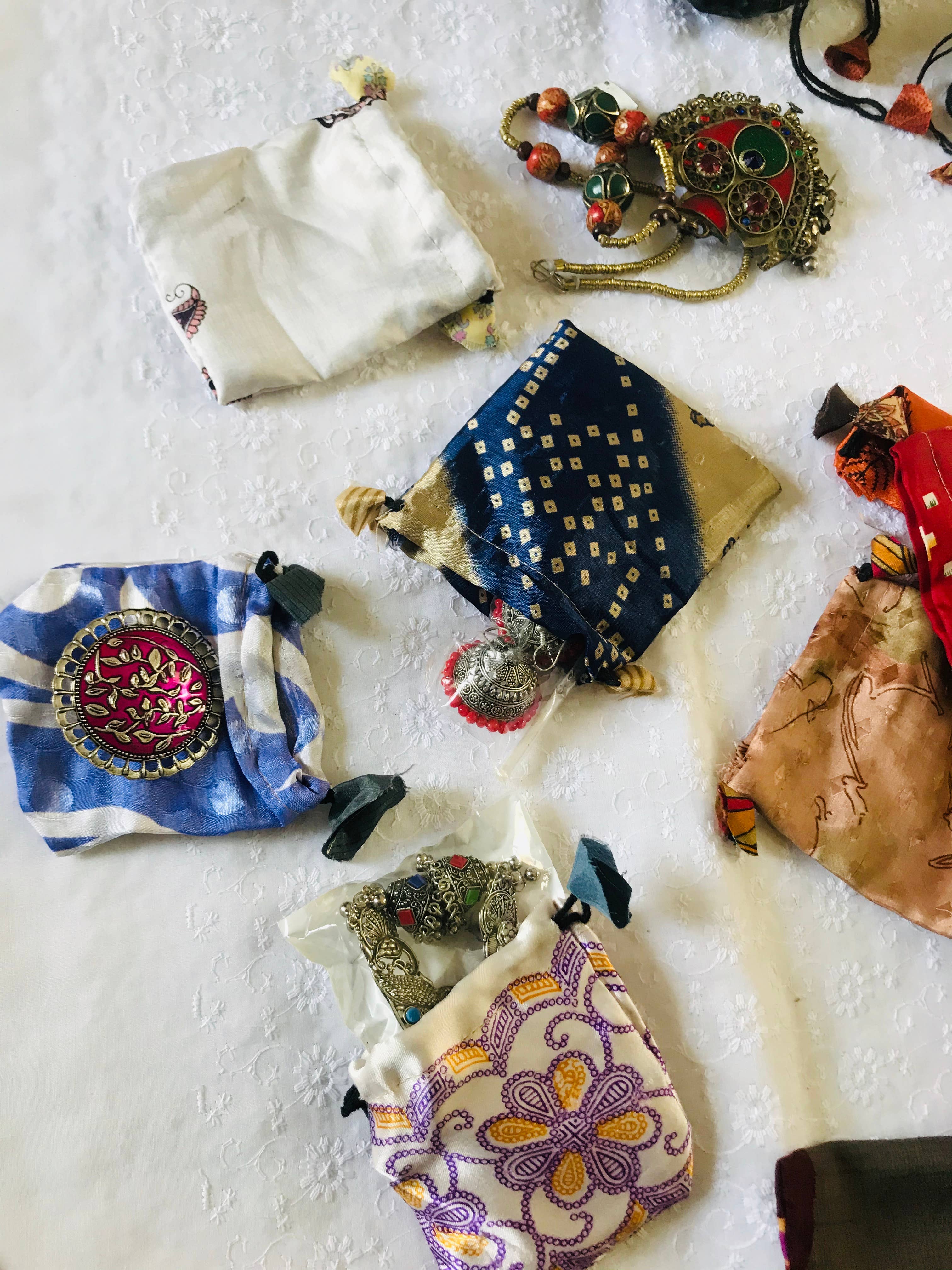 Meghcraft - Wholesale Gift Bag - Malibu Upcycle Silk Jewelry Drawstring Bag-Gift Bag Pack1