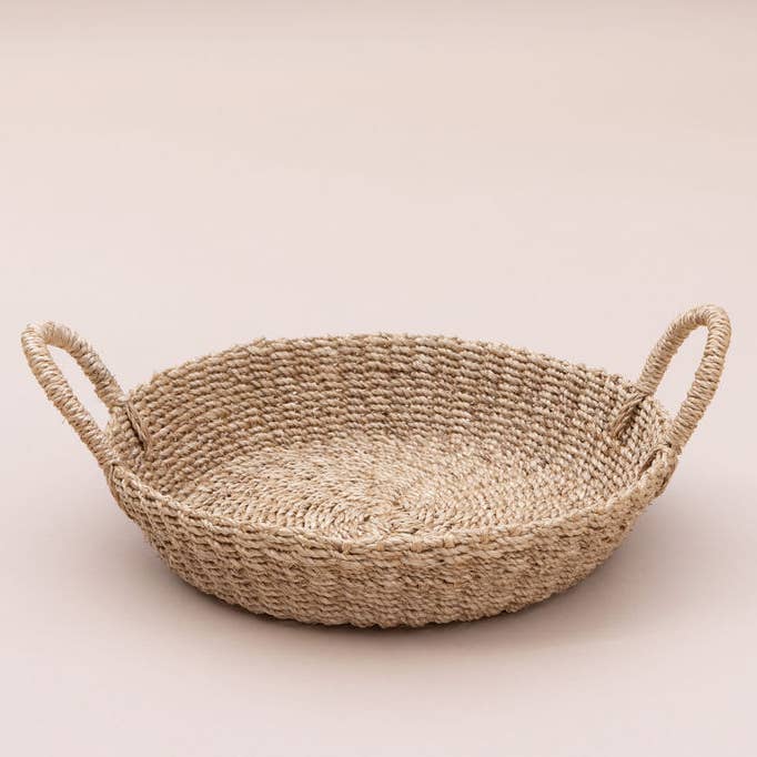 Woven Round Serving Tray I All Natural | Bread Basket and other Purchase wholesale hamper trays. Free returns & net 60 terms on Faire trending on Faire.