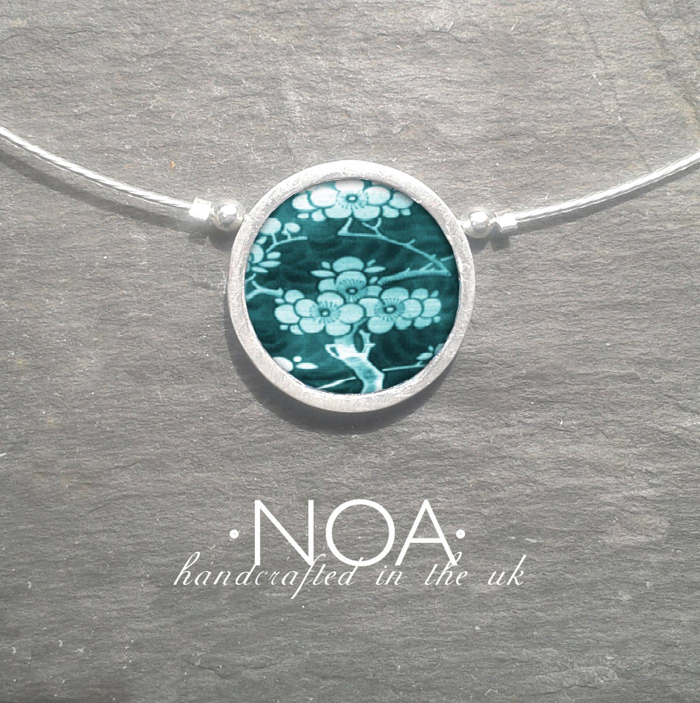 Noa Jewellery - Vendita all'ingrosso Collana con ciondolo/pendaglio - Collana rotonda in ceramica con cornice, telaio in alluminio6