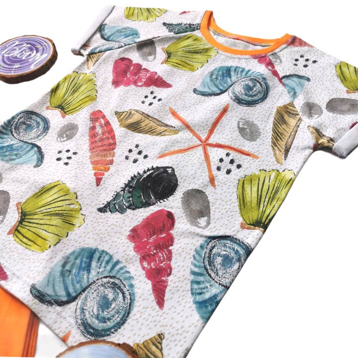 Tee Shirt pour la vente par Yellow Knot